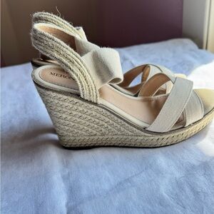 Merona Wedge Espadrilles Tan Natural 9.5 Ankle Wrap